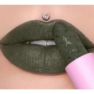 Jeffree star velvet trap lipstick - SO JADED - SOLD OUT
